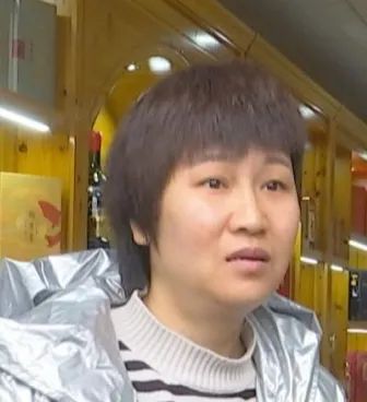 DƬ